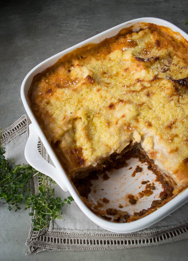 Mushroom Lentil Lasagne - This Mushroom and Lentil Lasagne is so delicious and is sure to win over meat lovers and fussy little ones. This is one nutrient and protein rich vegetarian meal (with an option for vegans too). It's perfect family food.