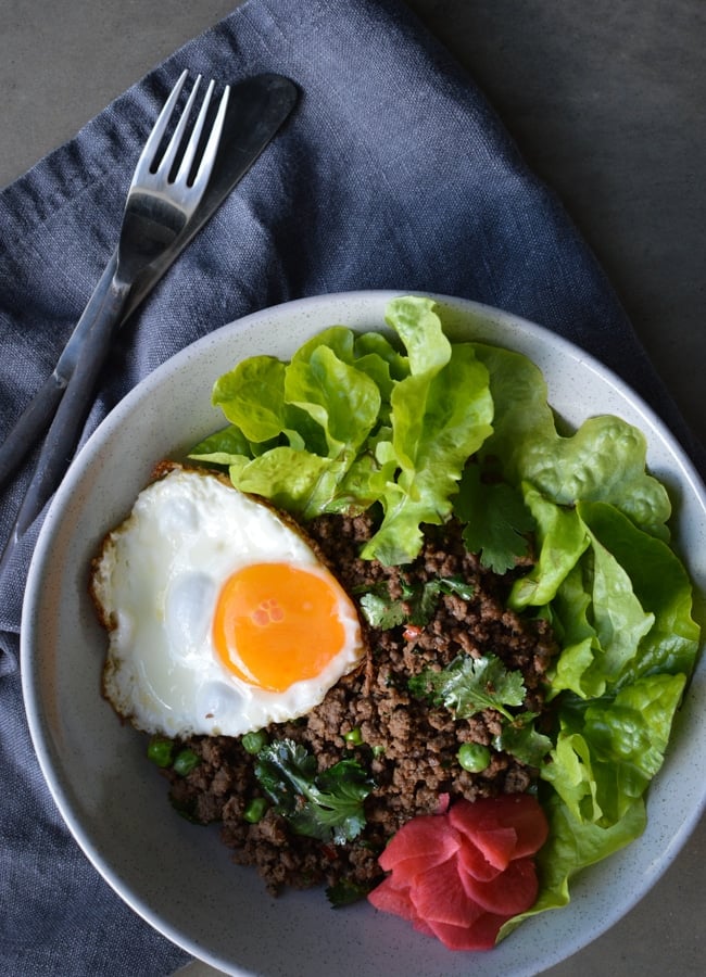 This is fantastic high-protein Savoury Mince Bowl combines tasty mince with the nourishment from eggs and vegetables to fuel your body right.