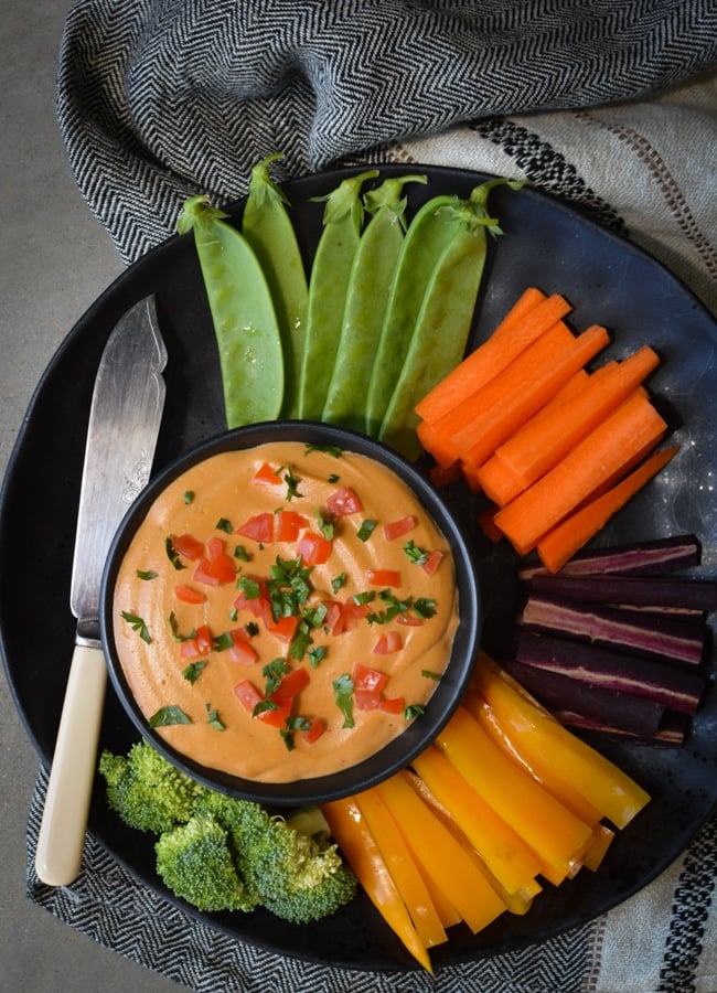 This delicious Cashew Queso (vegan cheese dip or sauce) would have to be one of the quickest and easiest to make low GI snacks.