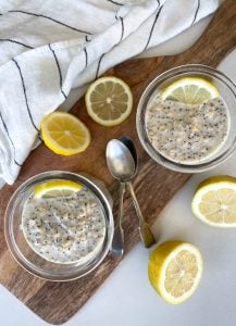 These Poppyseed Overnight Oats is a quick breakfast with a beautiful combination of flavours and my new favourite overnight oats.