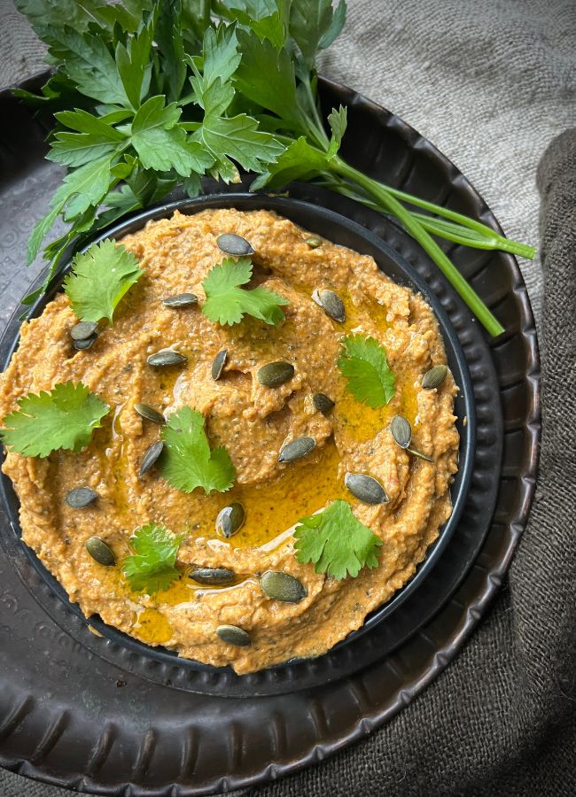 This Smoky Pumpkin Dip is my new favourite dip. Aside from being completely delicious, it’s loaded with nutrient dense ingredients.