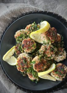 These Chicken Piccata Meatballs are a bit of a twist on the classic Chicken Piccata. Meatballs are always a great opportunity to add in a bit of plant power in the way of vegetables, herbs an nut meal.