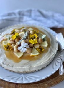 This silky, creamy and zesty Lemon Manuka Cheesecake suits a range of dietary preferences including dairy-free, gluten-free, grain-free and egg-free. It’s sure to become your new favourite dessert!