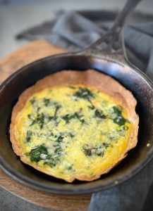 This Short Cut Quiche is so quick and easy and only one dish to wash up! Plus, it’s so versatile and is my favourite way to use up any leftover meat or veggies.