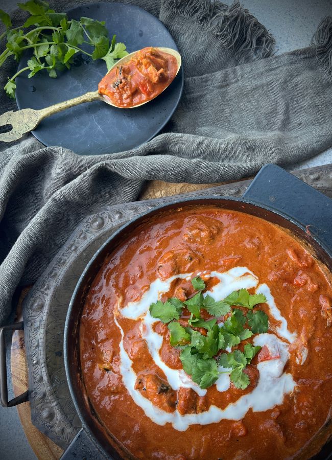This Chicken Tikka Masala recipe is full of fragrant spices & a creamy tomato-based sauce. A healthy twist on the classic Indian takeaway.