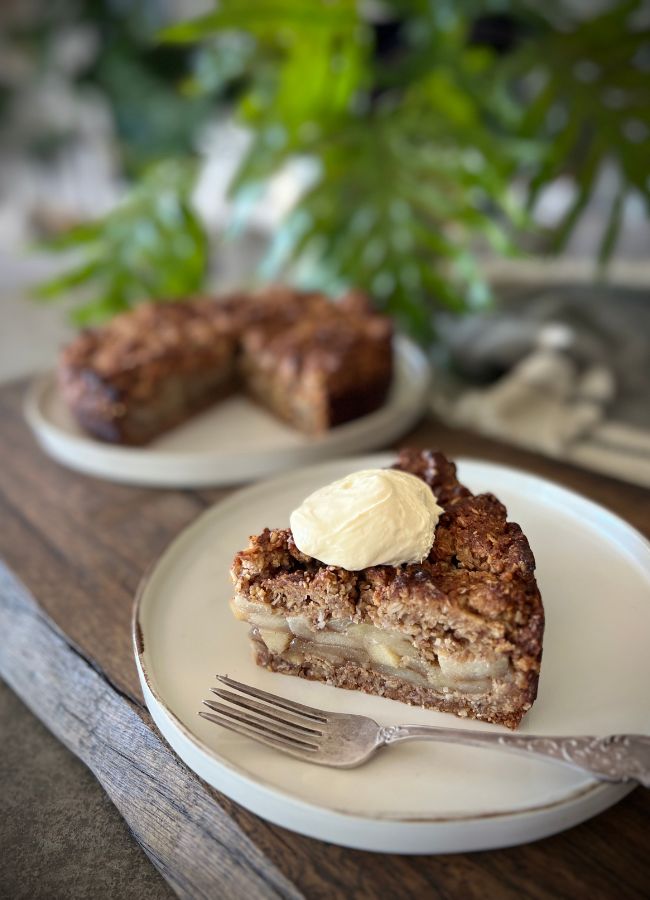 This wholesome Apple Crumble Pie is the perfect comforting dessert. Made with real ingredients - it's gluten free & dairy free adaptable too.