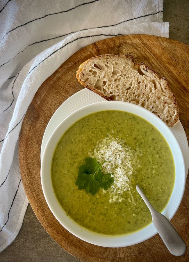 This protein-rich super green soup is fresh, creamy and nourishing, it’s perfect for lunch, dinner or meal prep. It has variations for vegan.