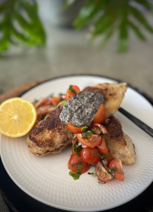 A healthy, gluten-free Fish Schnitzel made with almond meal instead of breadcrumbs. Crisp, golden and high in protein.