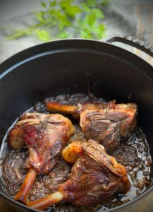 Roasted lamb shanks with caramelised onion, garlic & rosemary is a hearty, healthy slow-cooked meal packed with rich flavour & tender meat.